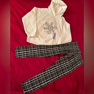 Primark Girl’s outfit “Let it snow❄️” Please read description.